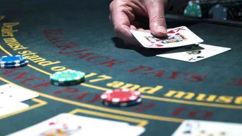Online Casino Advertising Ethics: Should It Be Regulated?